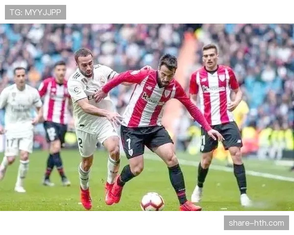 德甲阵容焕新：新锐球员崭露头角，老将纷纷告别赛场