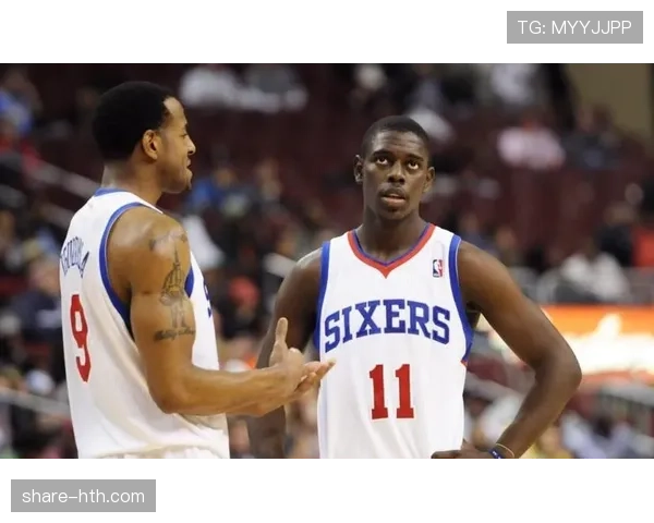 霍勒迪利用挡拆拉开空间，助力球队提升关键时刻组织效率